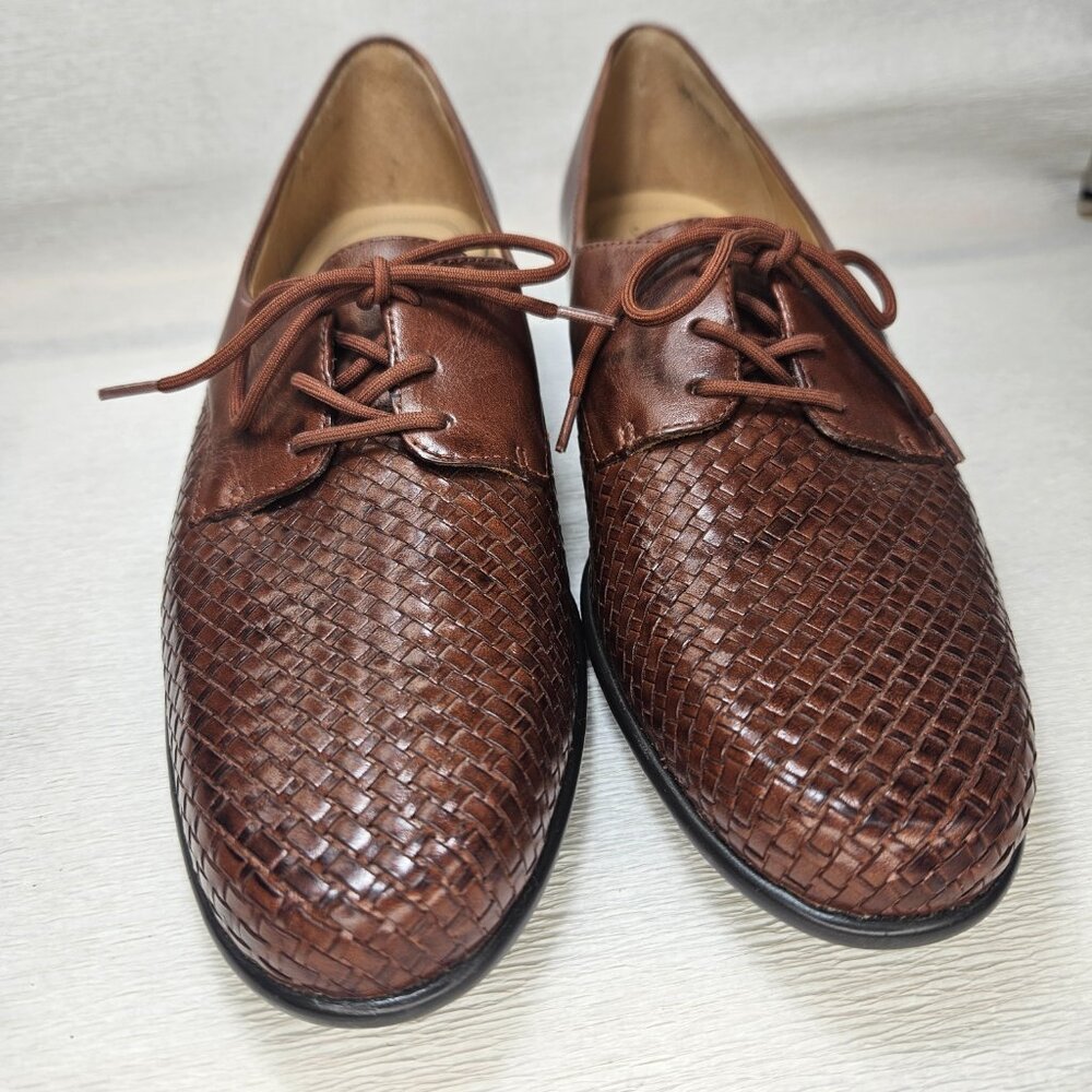 Lizzie Trotters Tailored Oxford Shoes Brown Leather NWOT 10N - Picture 3 of 10